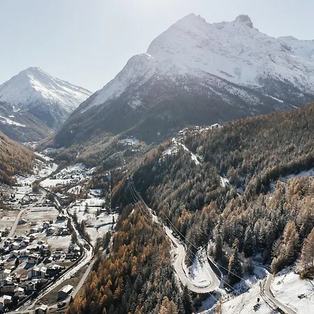 酒店 Waldhotel Fletschhorn Panoramic Retreat In Fee 萨斯格伦德