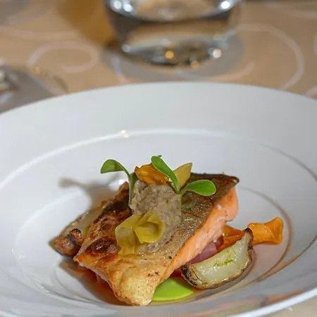 Waldhotel Fletschhorn Panoramic Retreat In Fee 4* 萨斯格伦德
