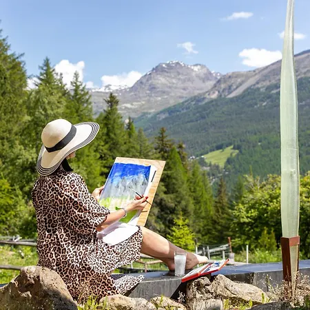 Domek alpejski Waldhotel Fletschhorn Private Whole In Saas-fee 360 Alpine Views & Sauna 4*